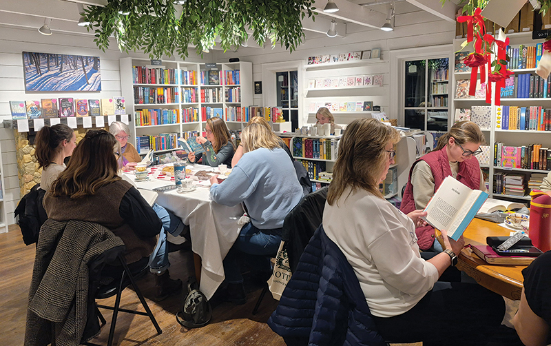 Nottawa bookstore hosts trendy silent book club