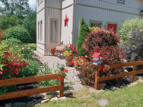 Z-RedDoorCottage2-MY15